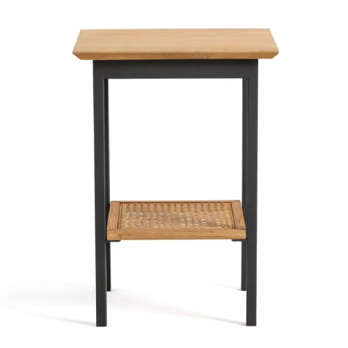 Lateral estilo vintage con madera de encino y repisa de ratán